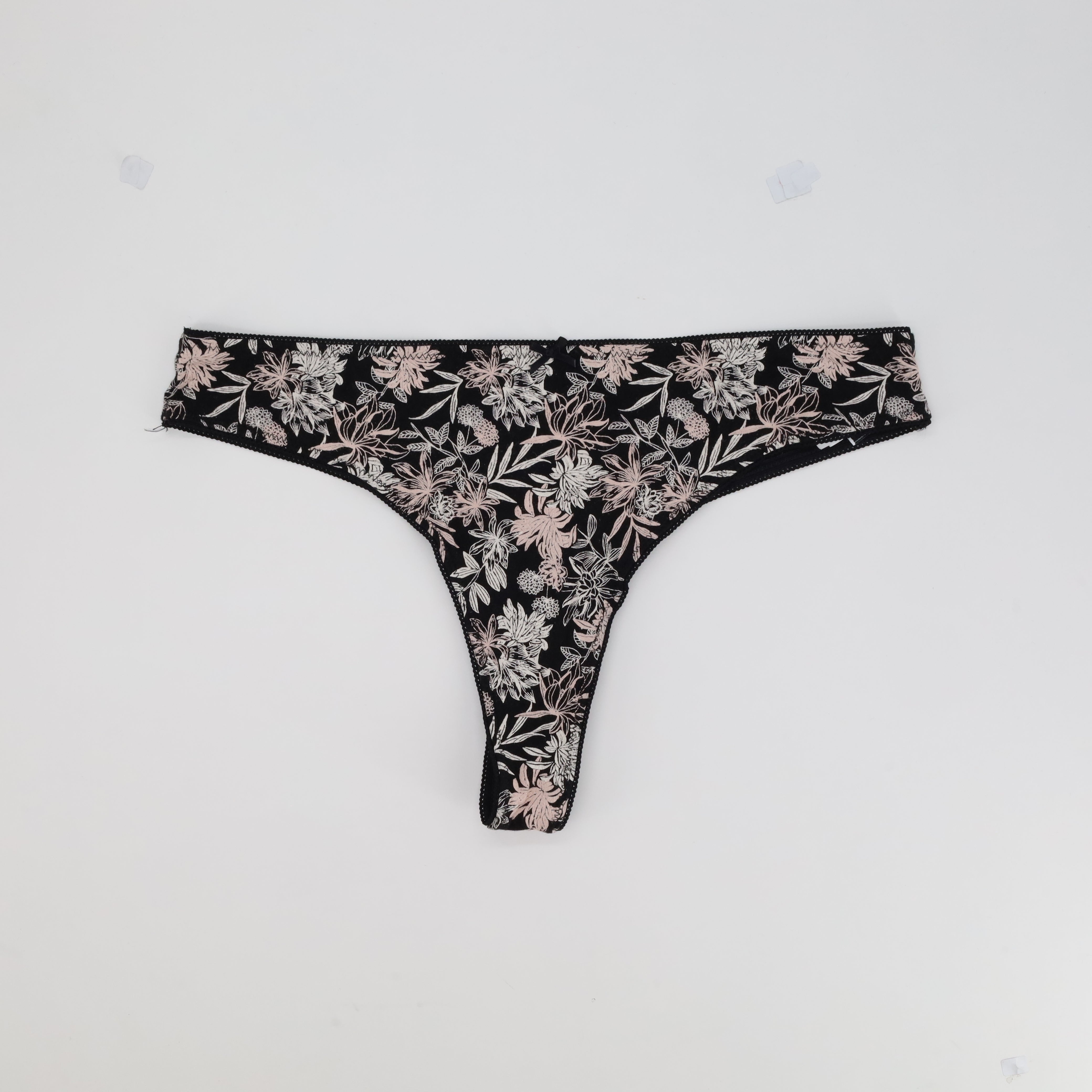 String ETAM Noir
