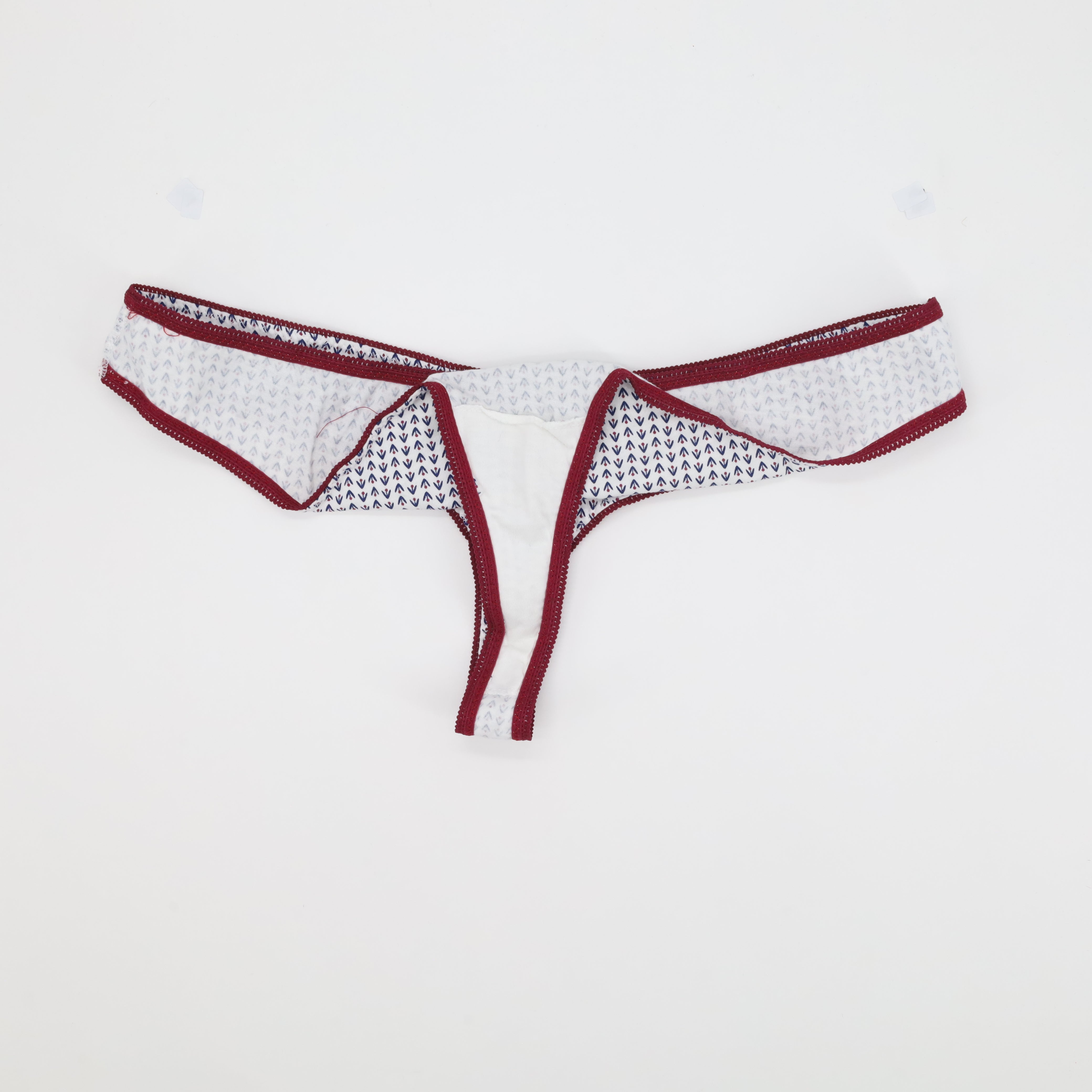 String ETAM Blanc