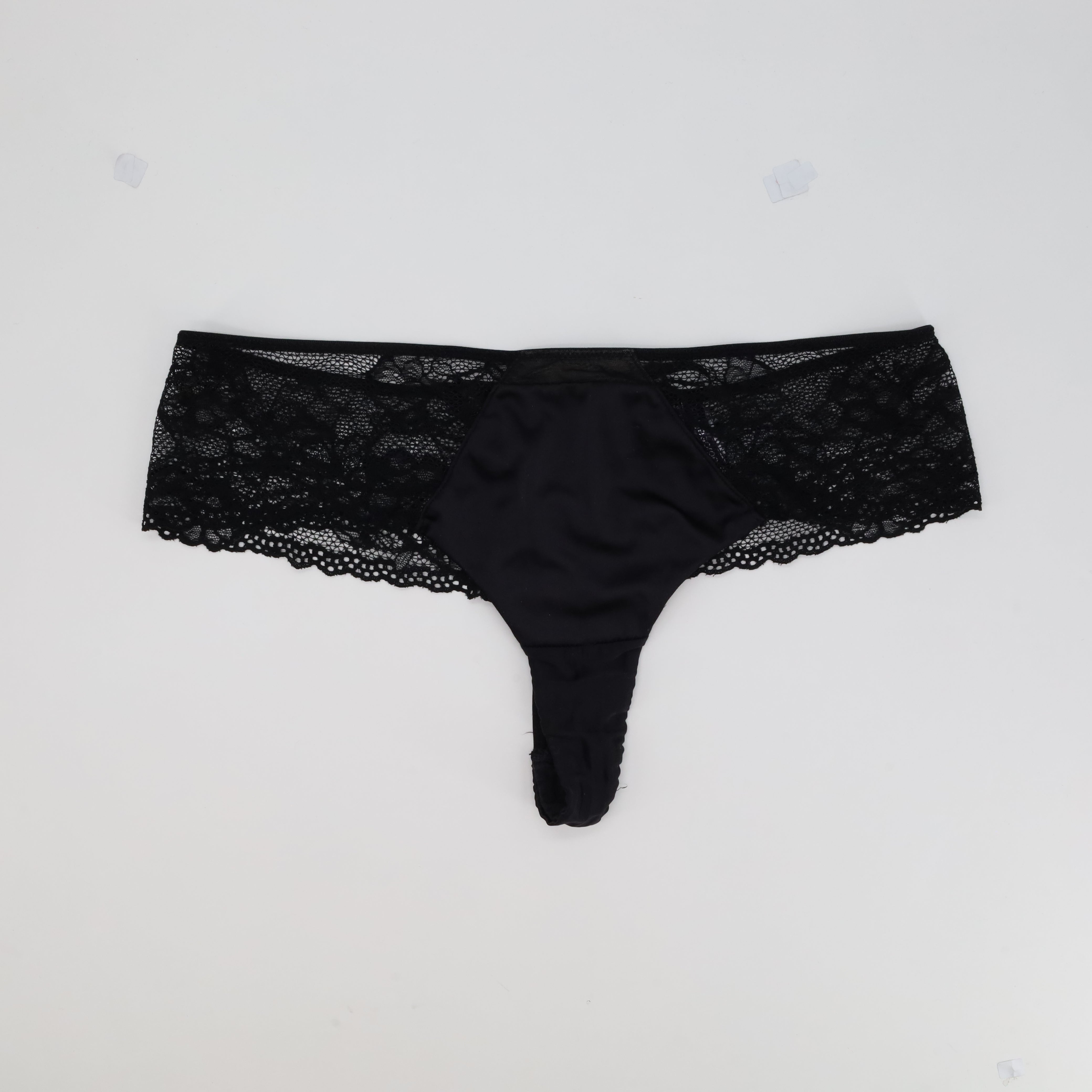 Tanga RougeGorge Noir