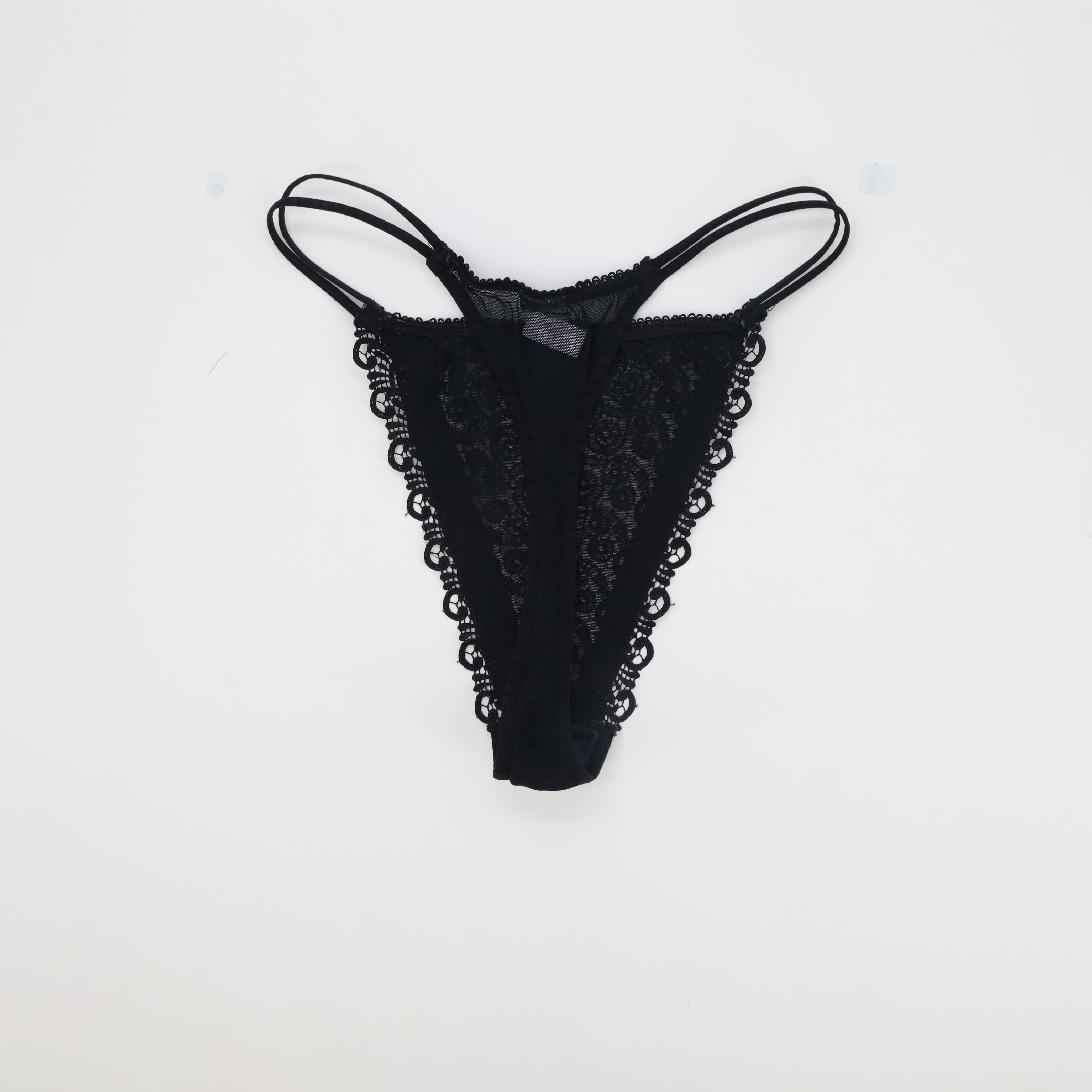 String Noir