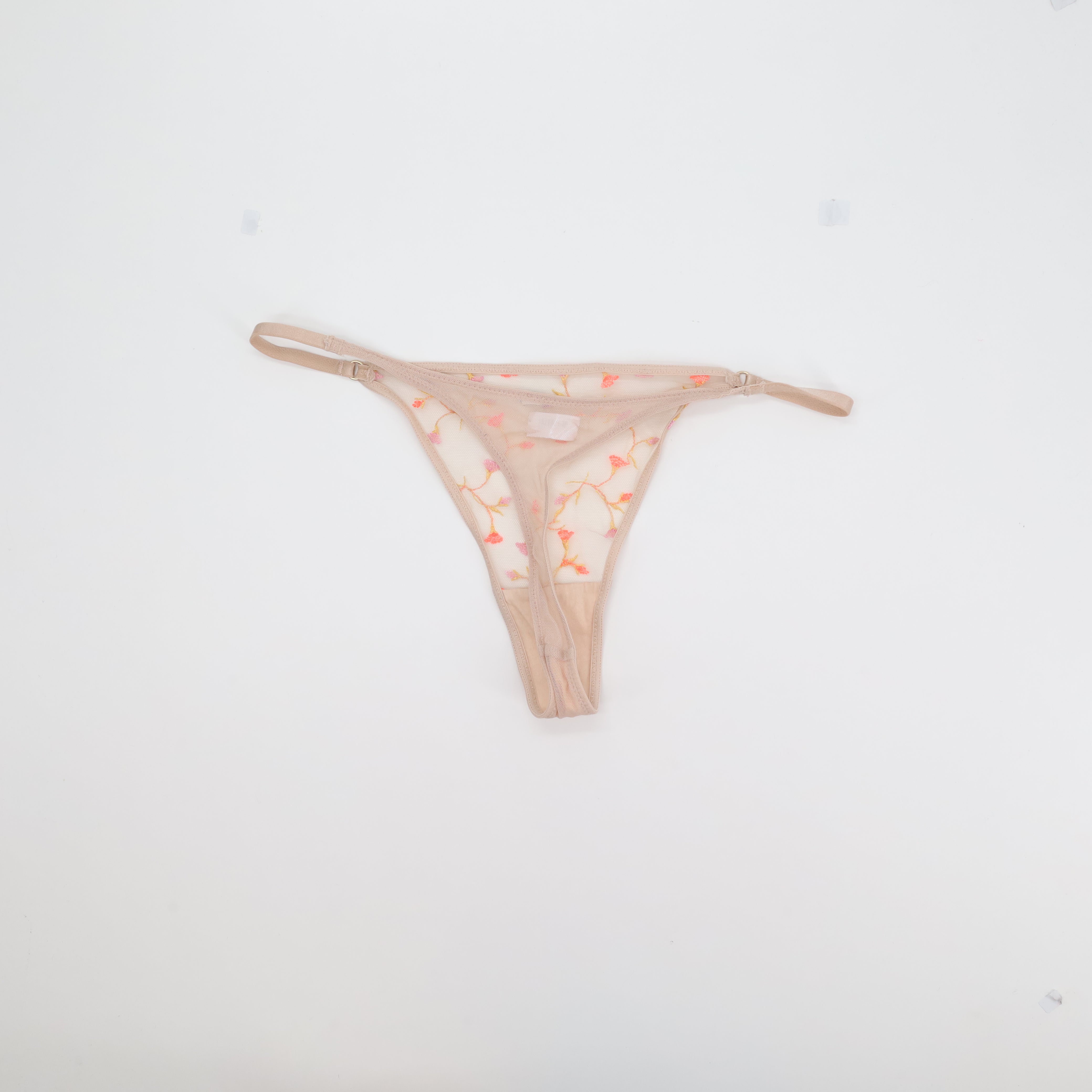 String ETAM Beige