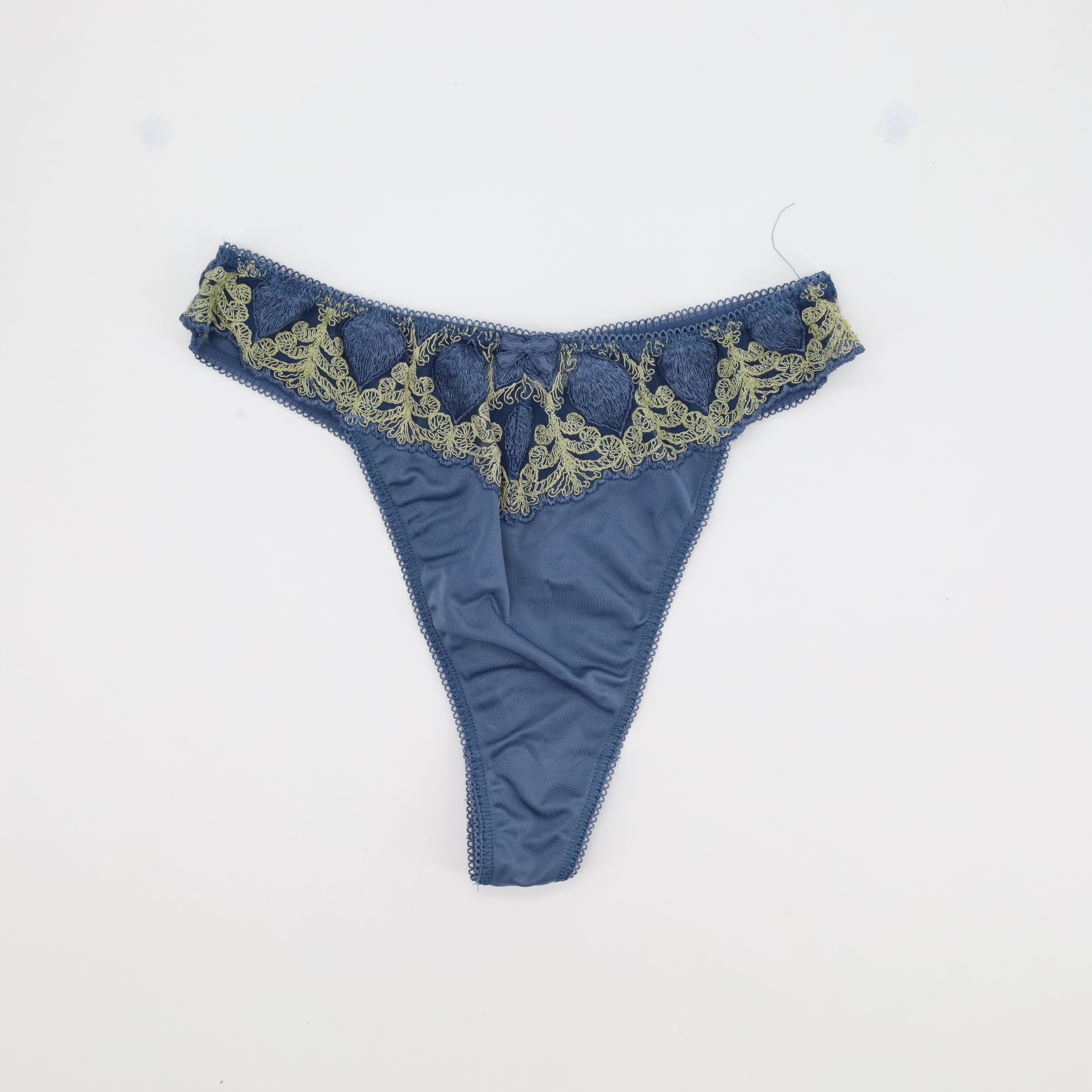 Tanga Antinea Bleu