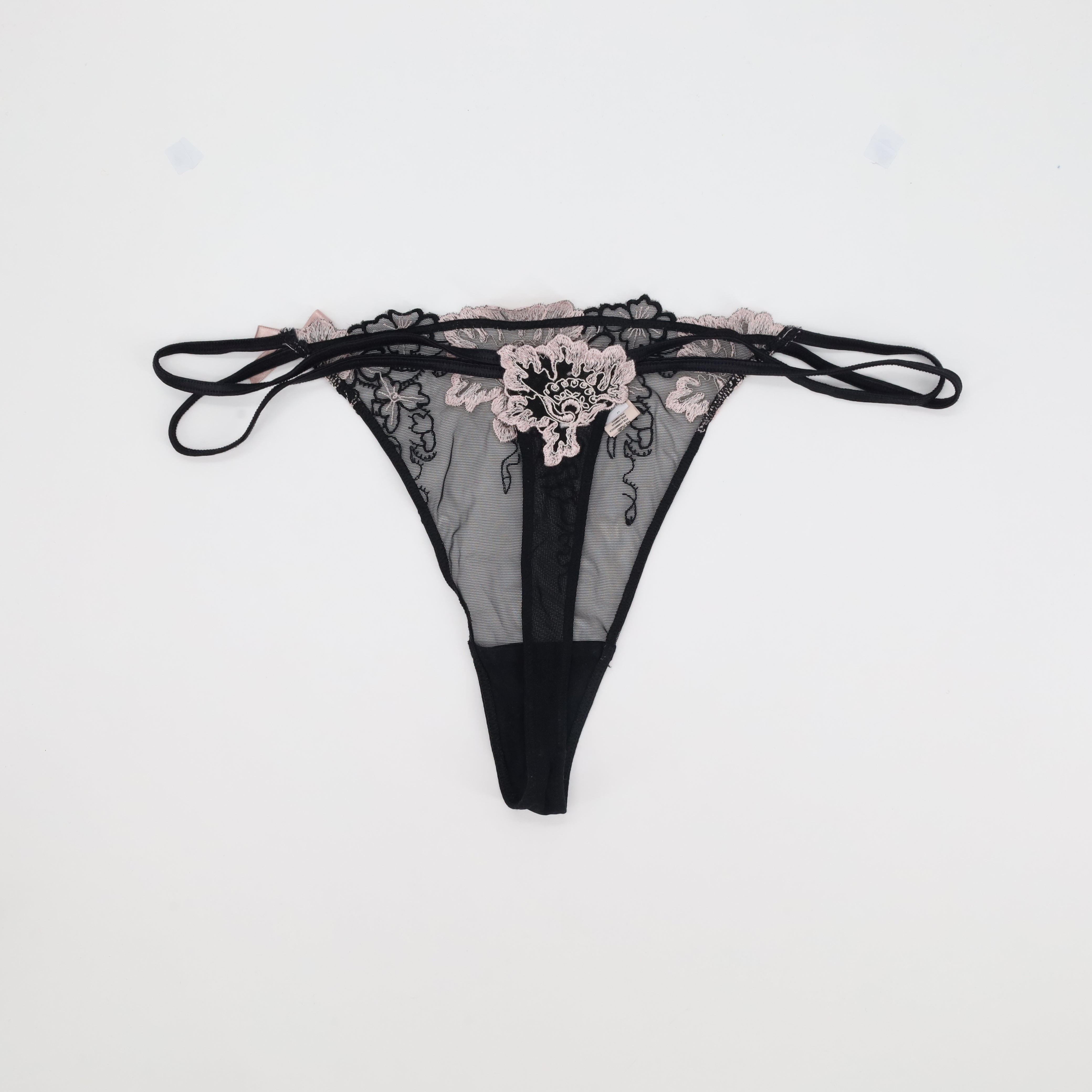 String Lise Charmel Noir