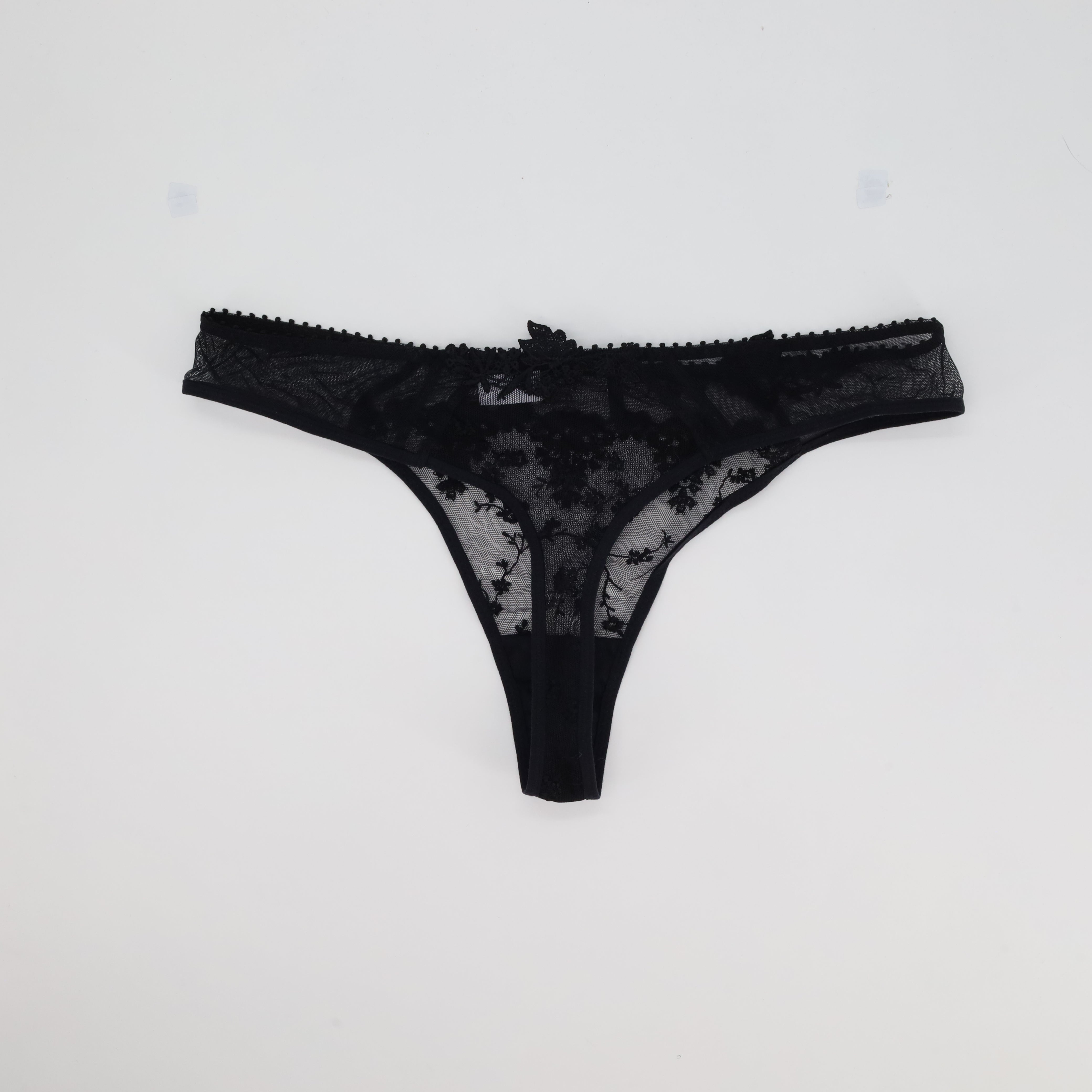 String Passionata Noir