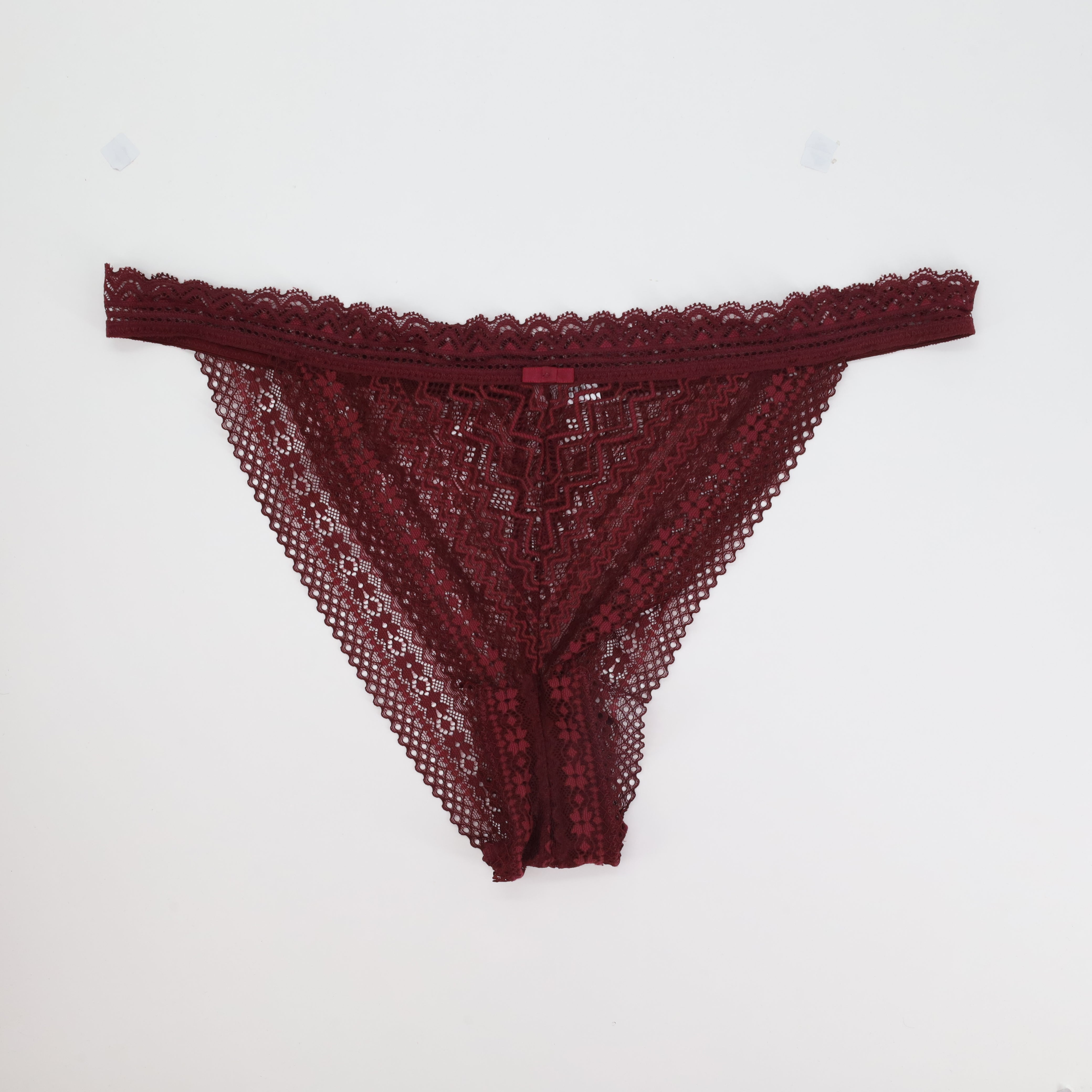Tanga Rouge