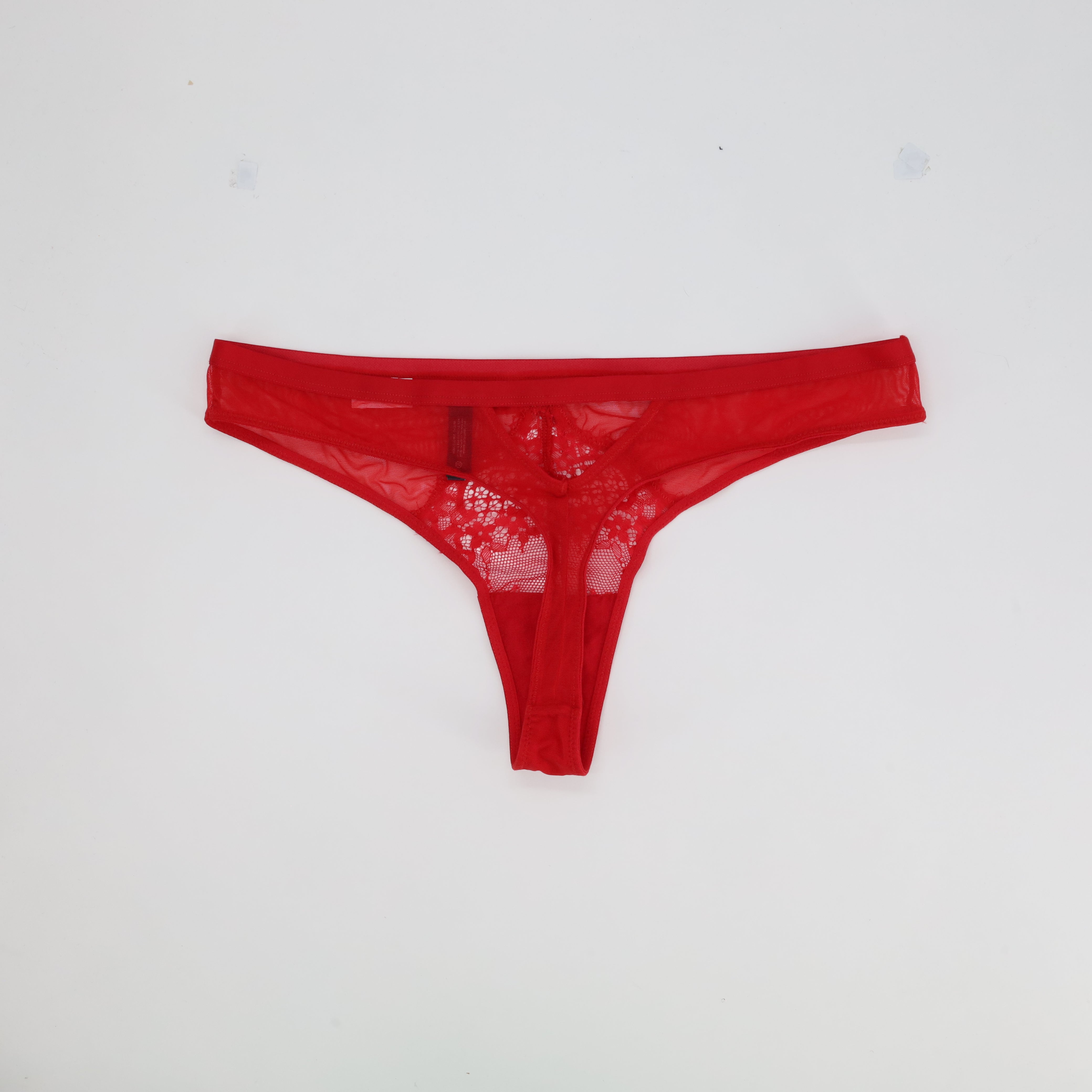 String RougeGorge Rouge