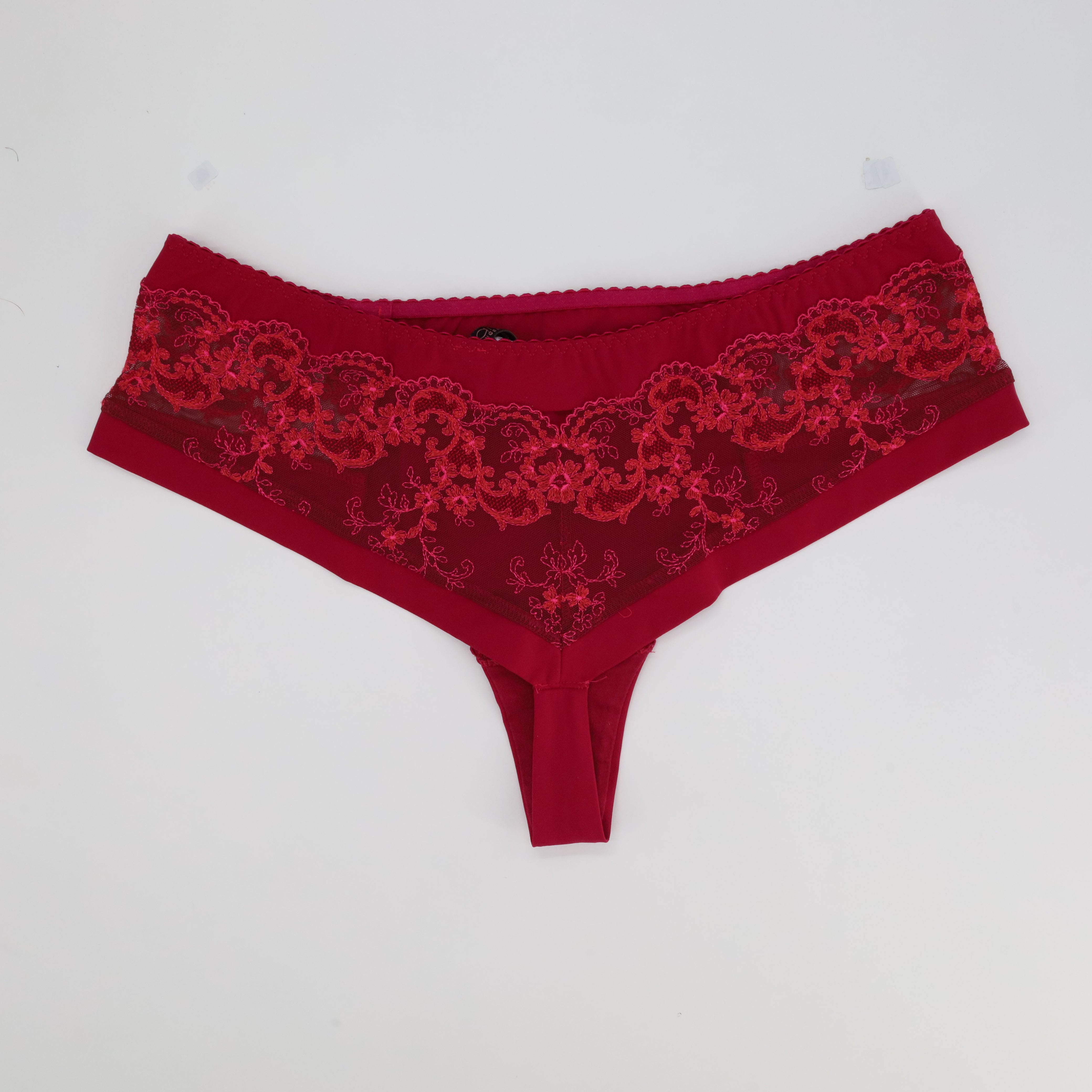 String Allande Rouge