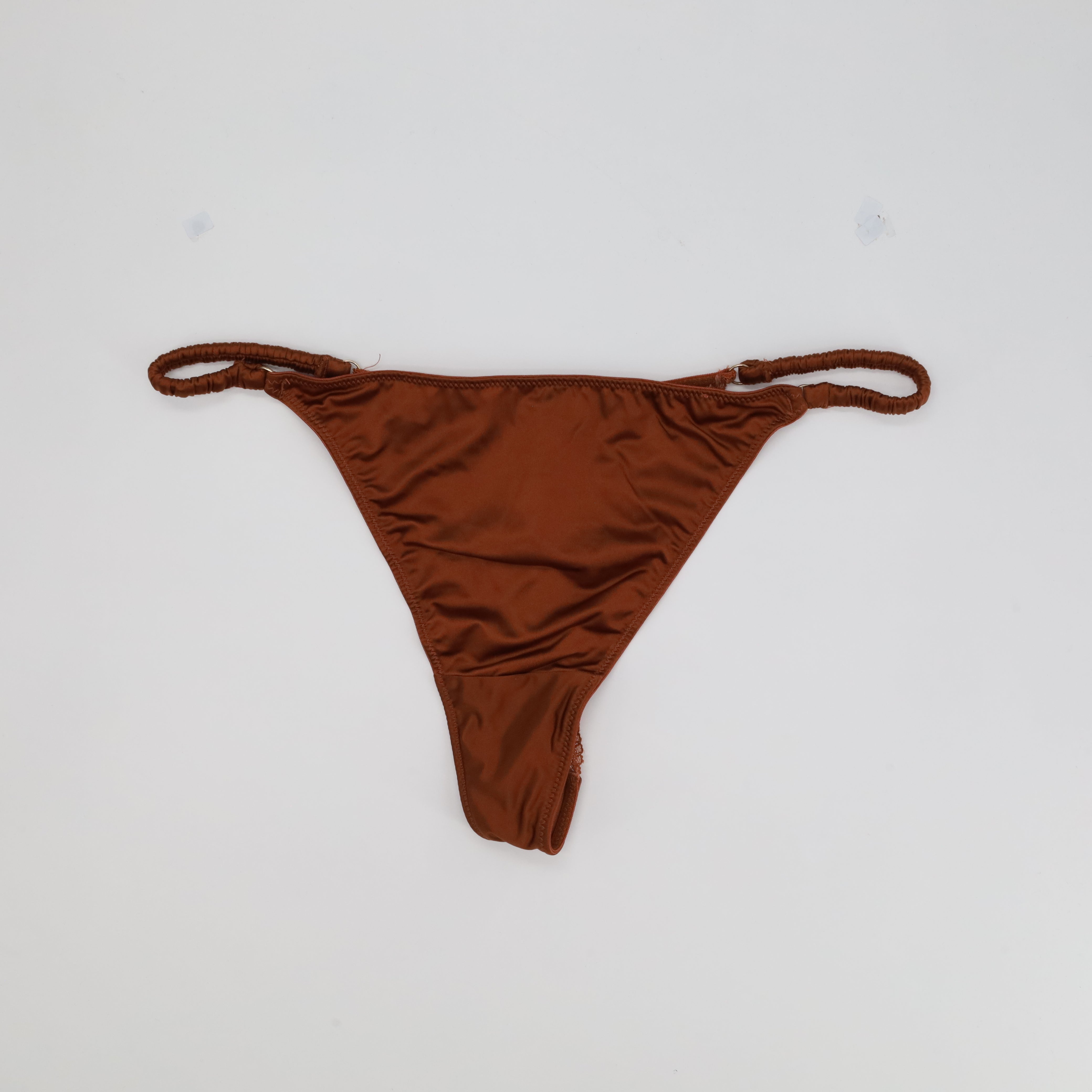String RougeGorge Marron