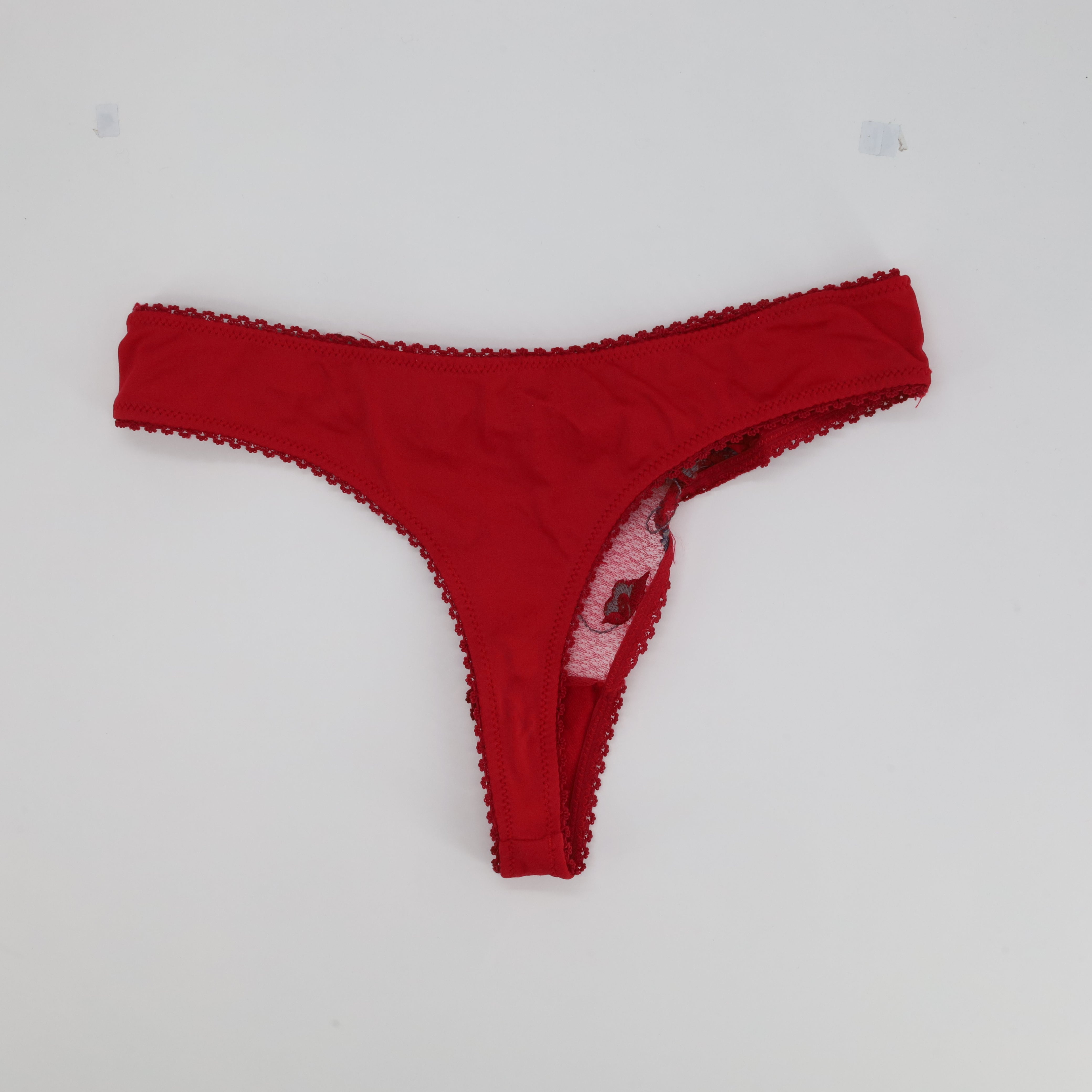 String Rouge