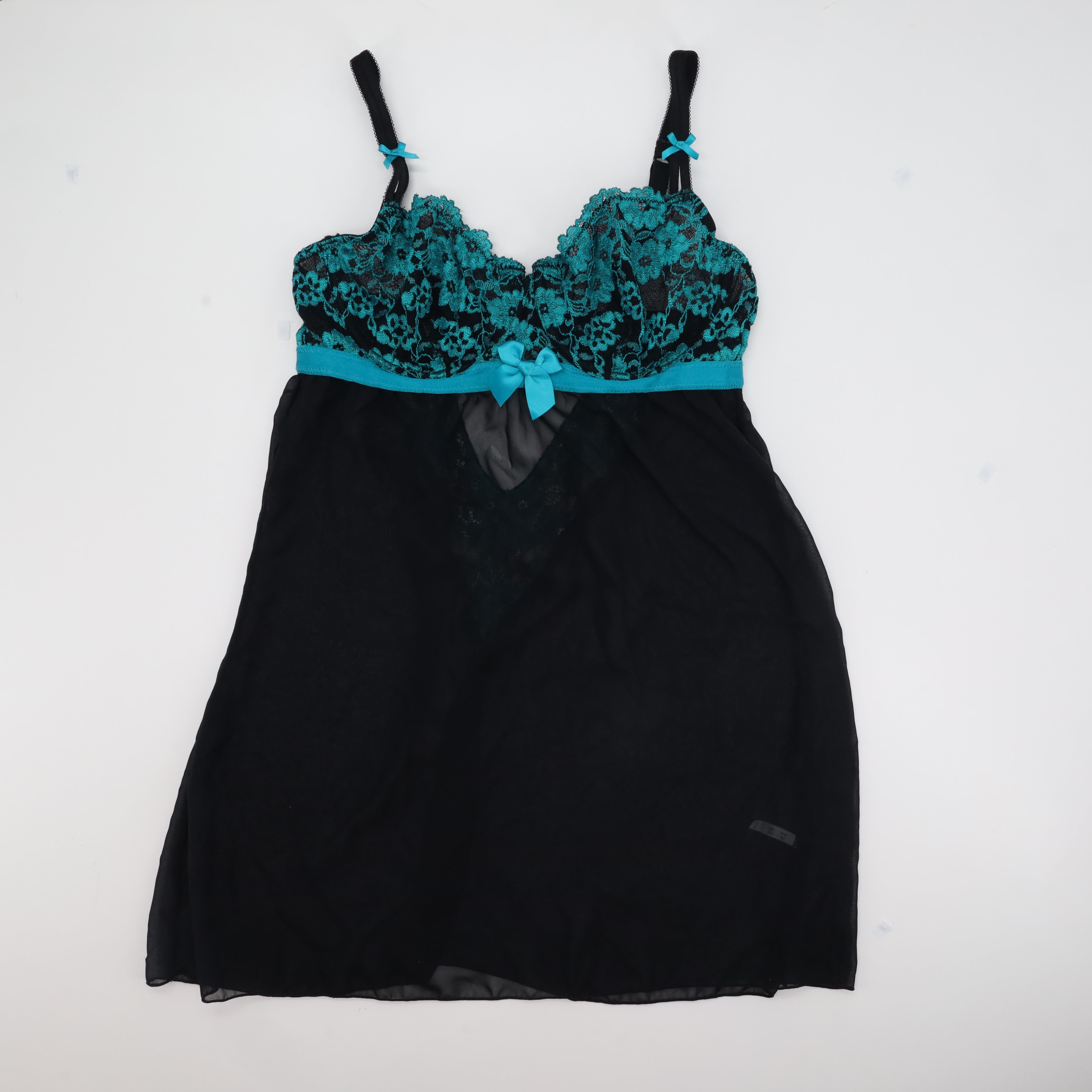 Nuisette RougeGorge Noir