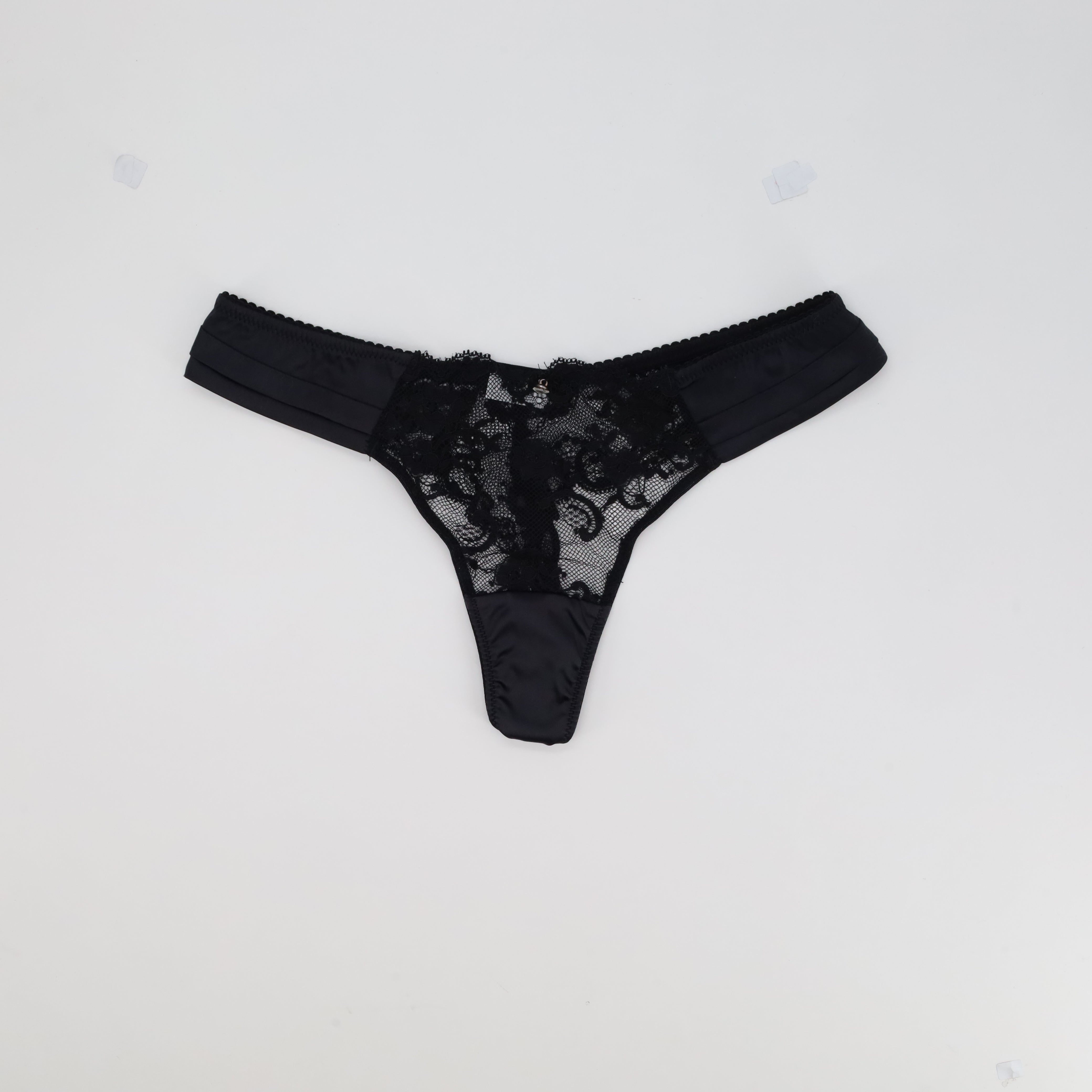 String ETAM Noir