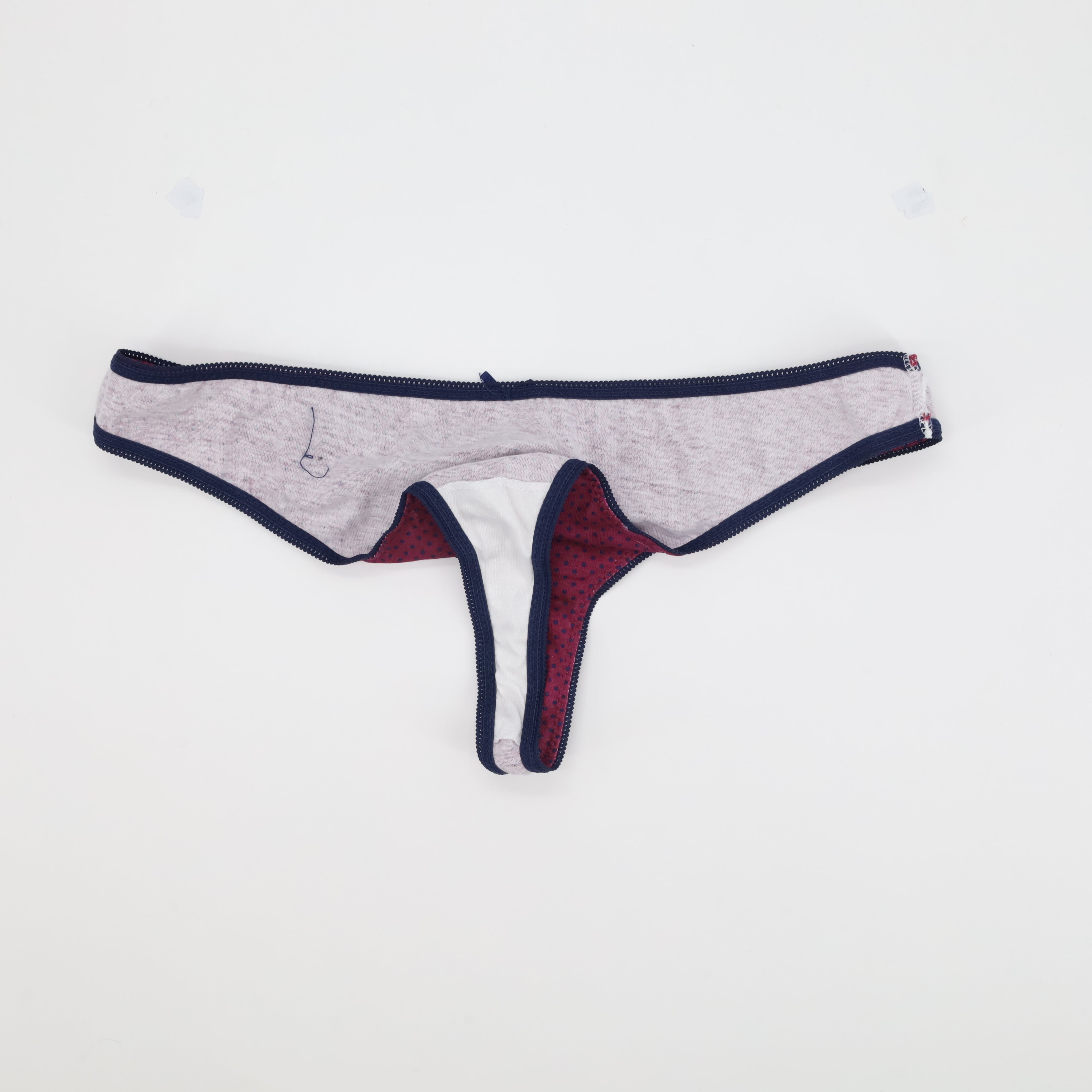 String ETAM Violet