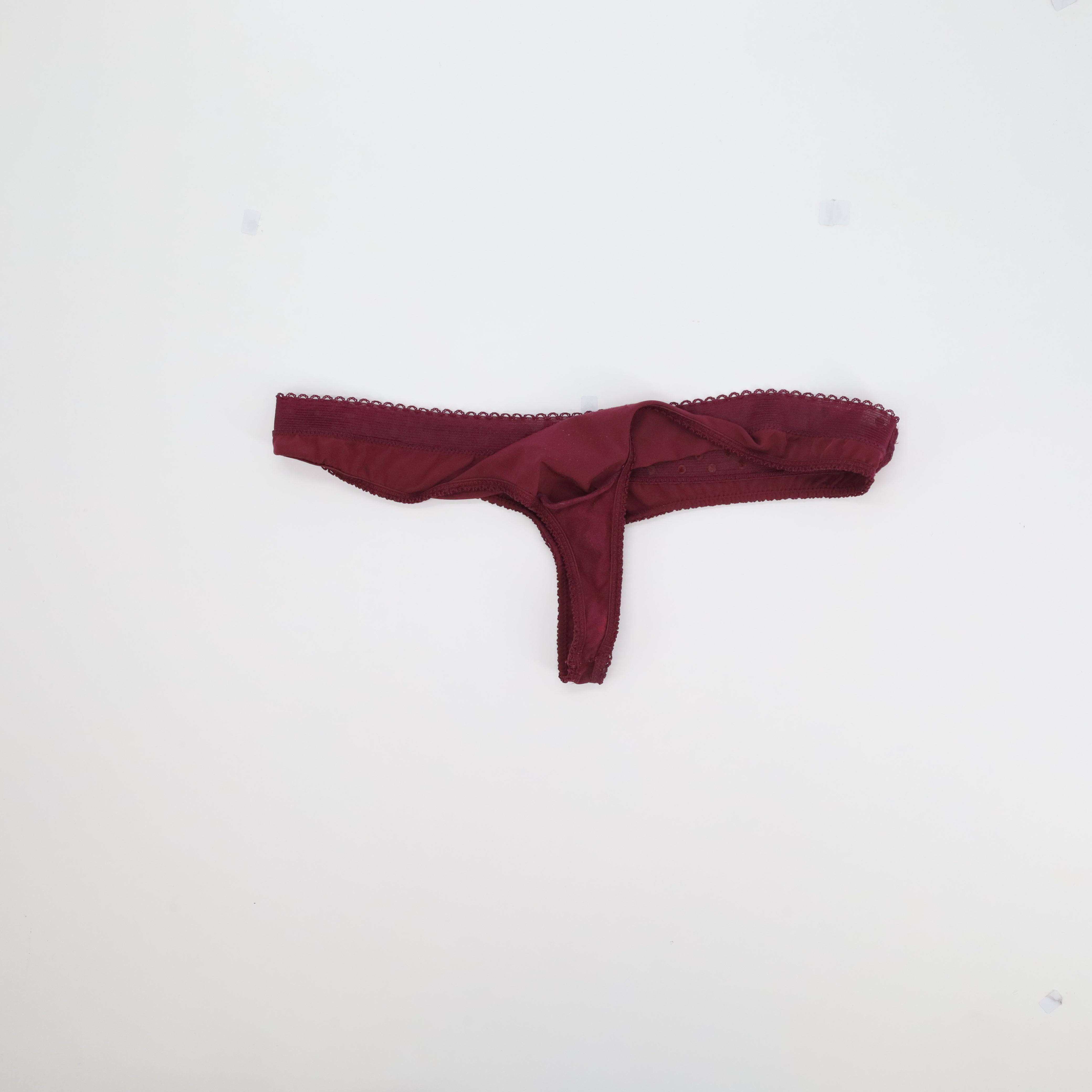 String ETAM Rouge