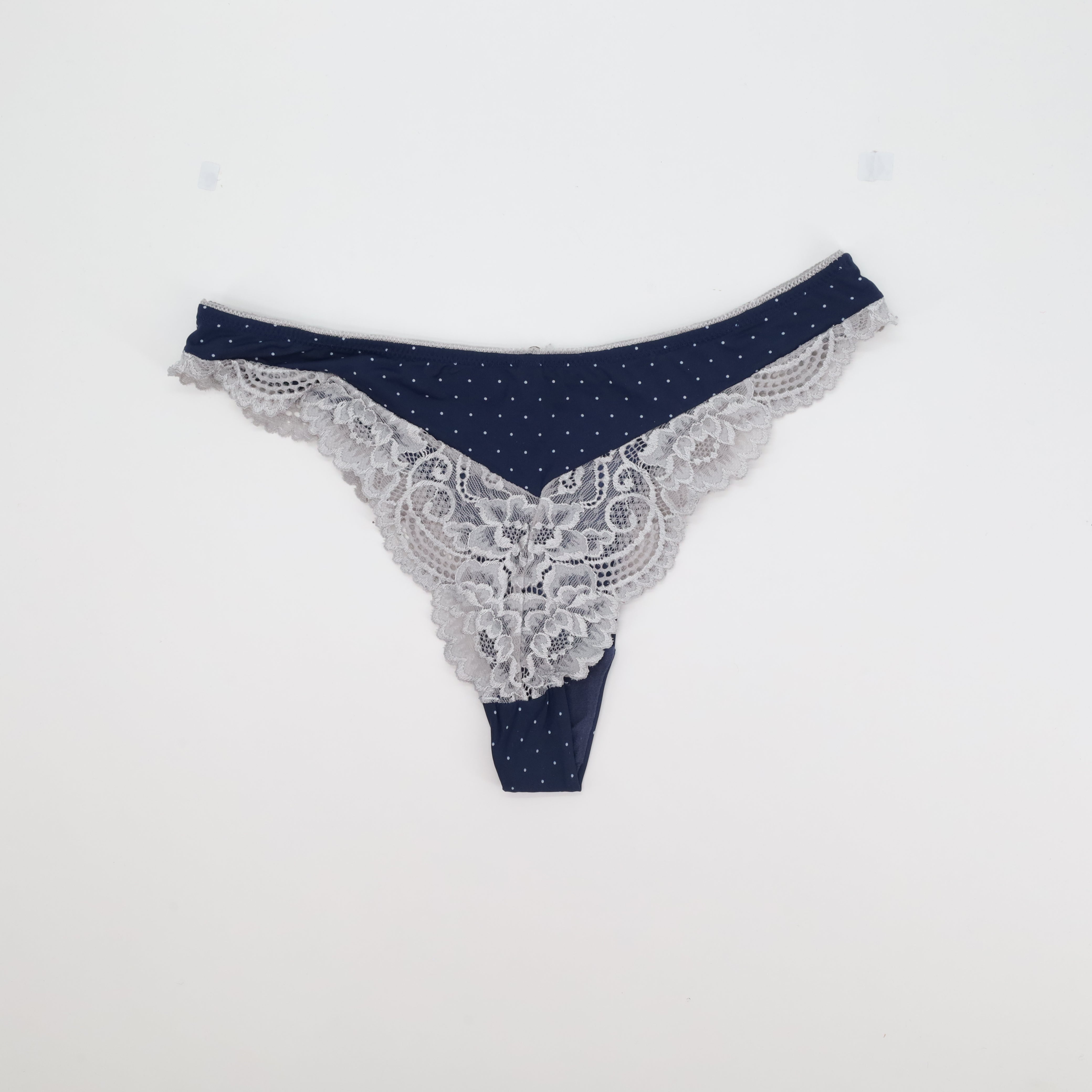String RougeGorge Bleu