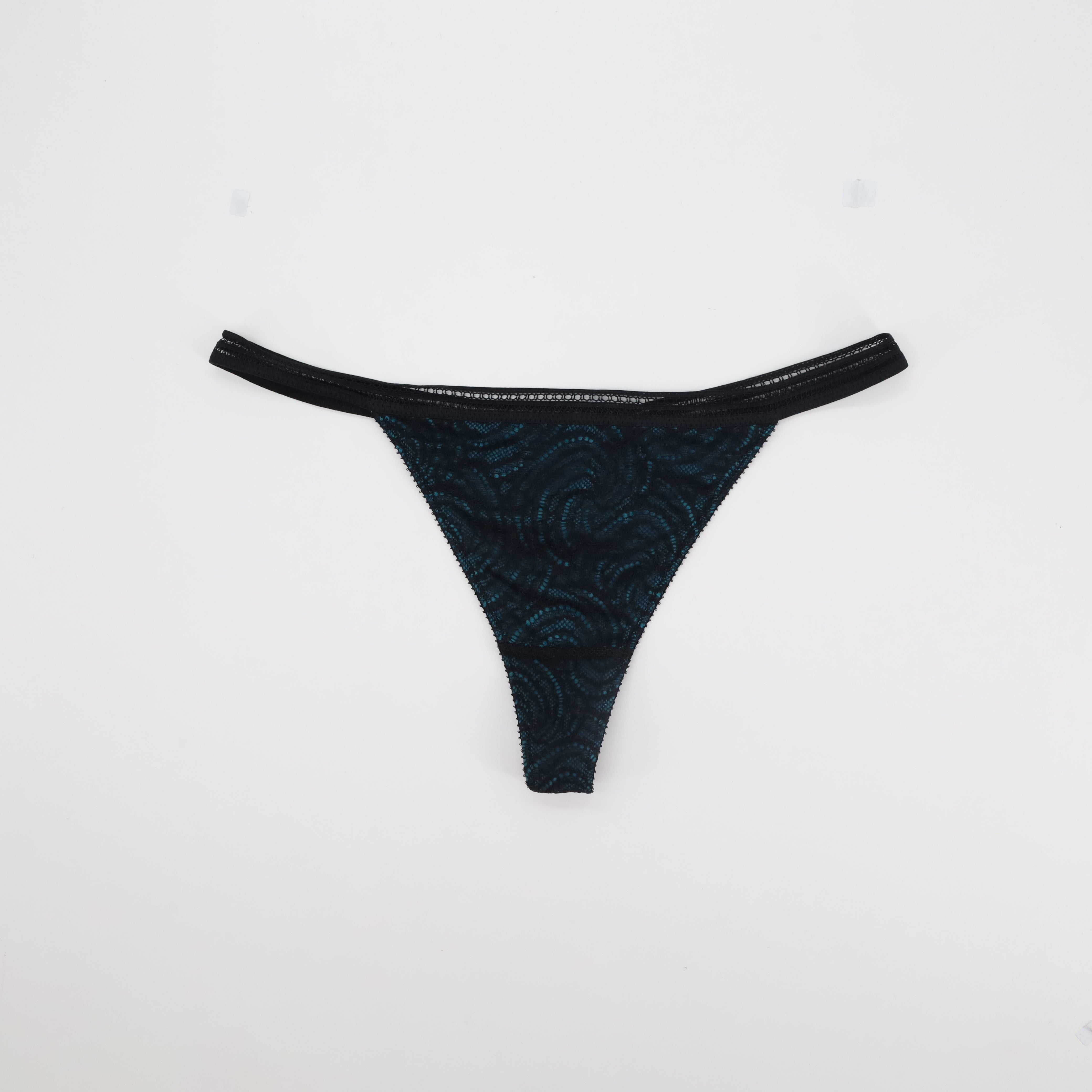 String Boux Avenue Noir