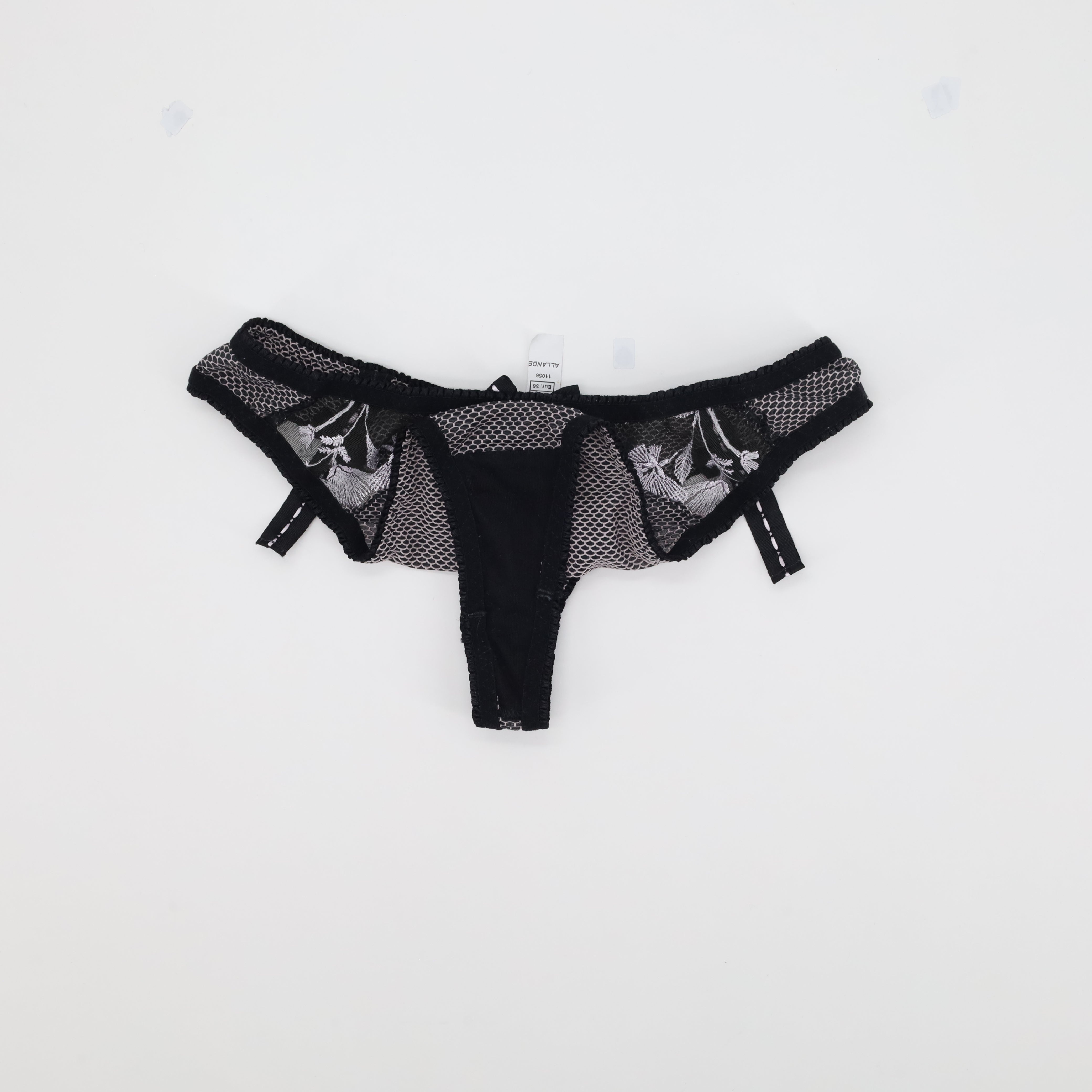 String Allande Noir