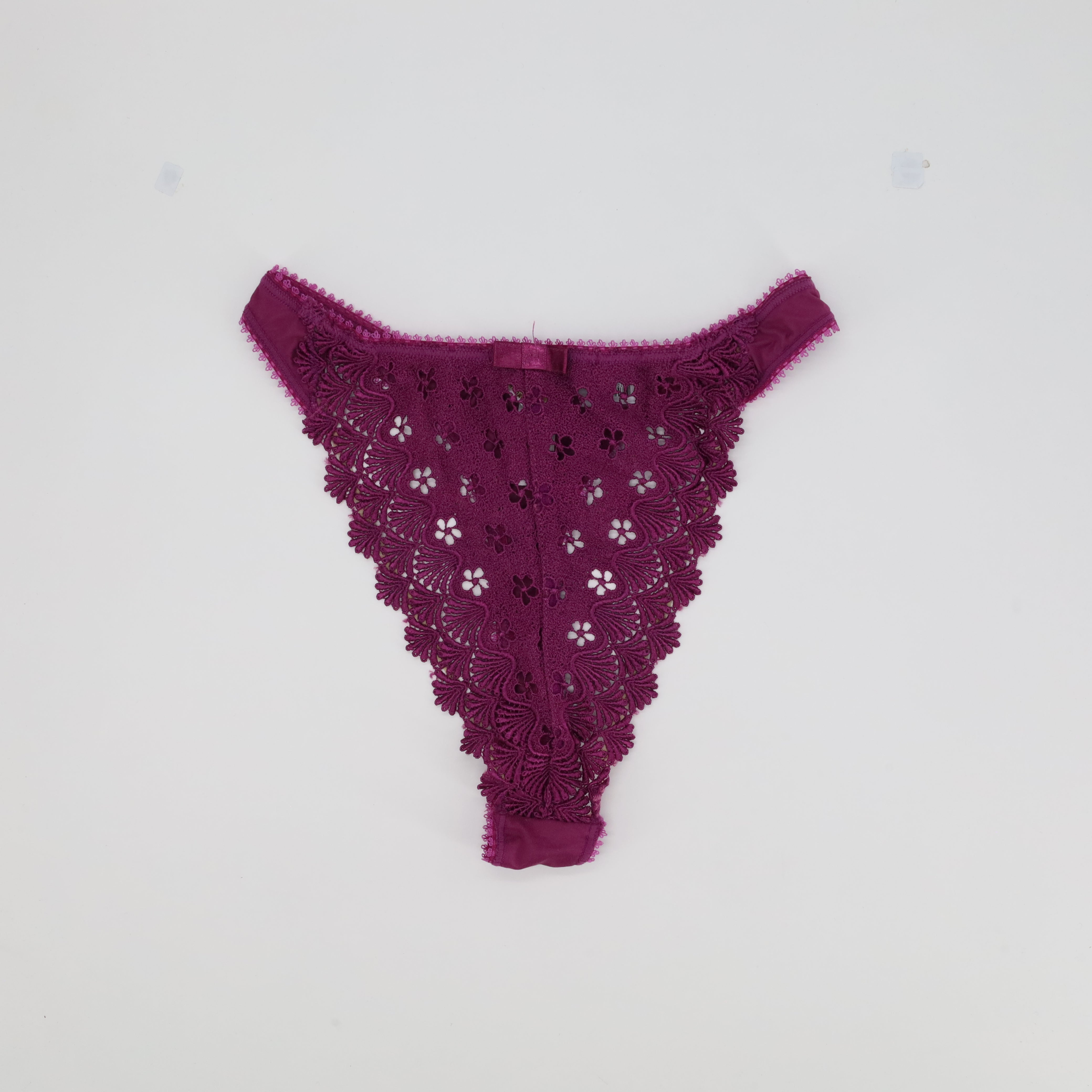 String ETAM Violet