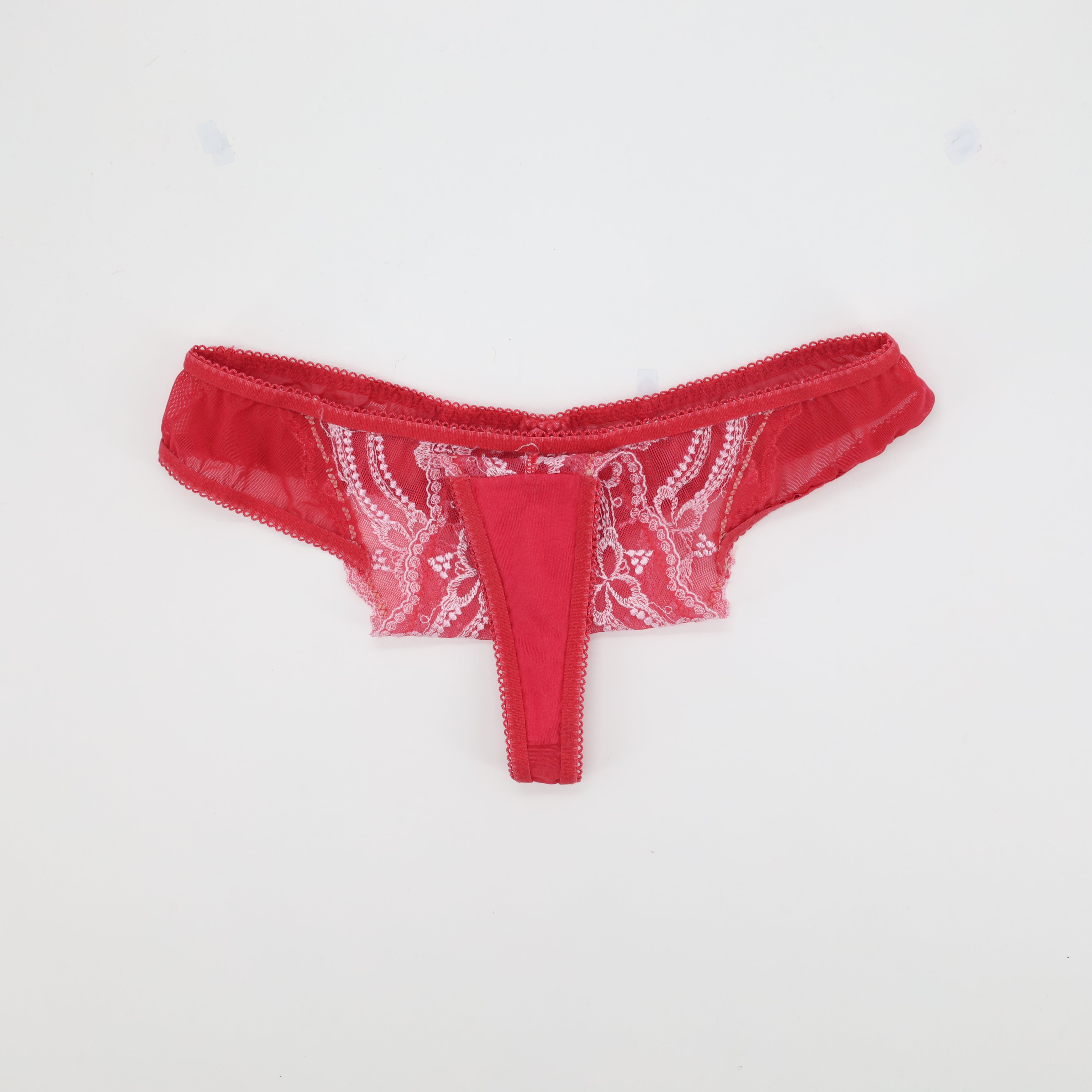 String Rouge
