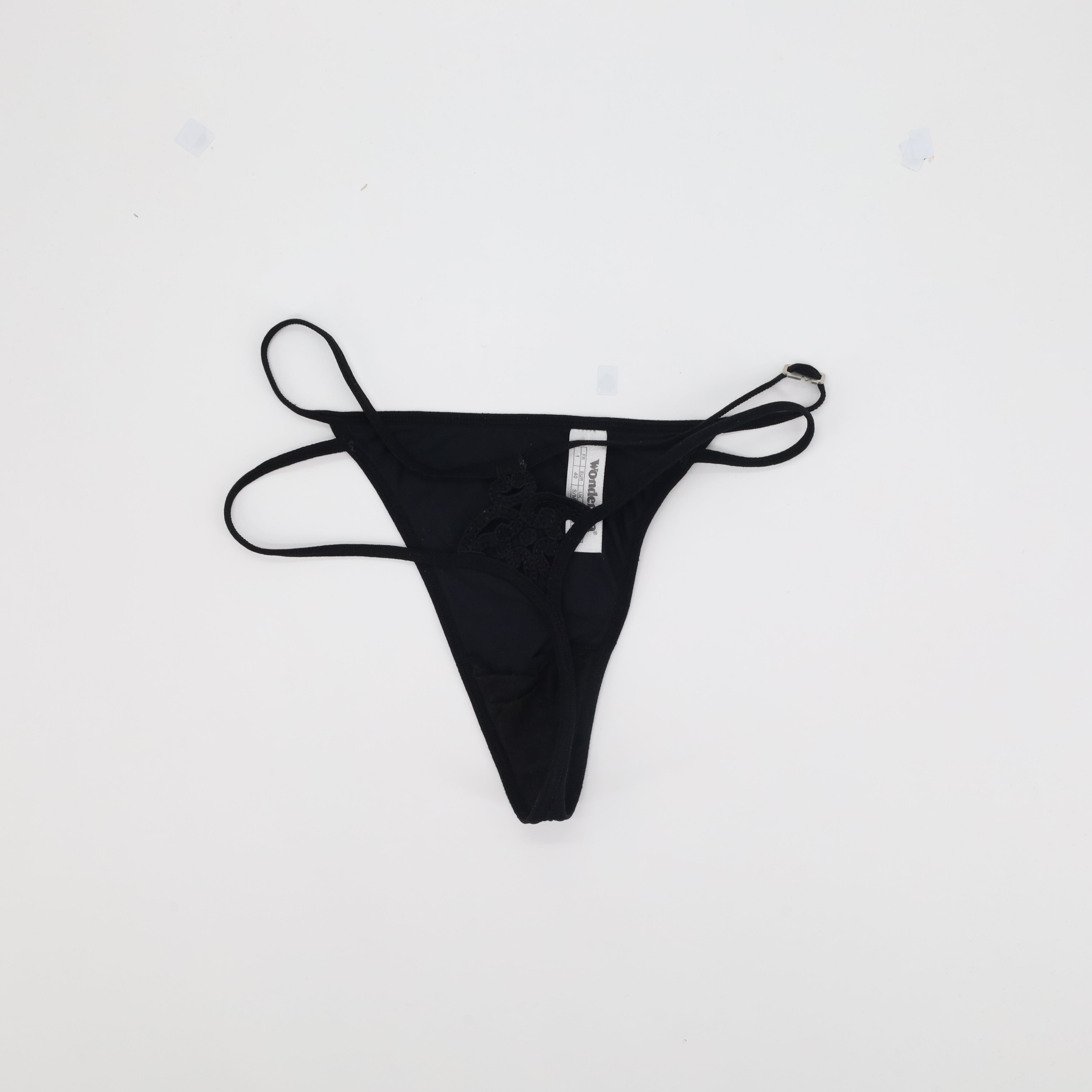 String Wonderbra Noir