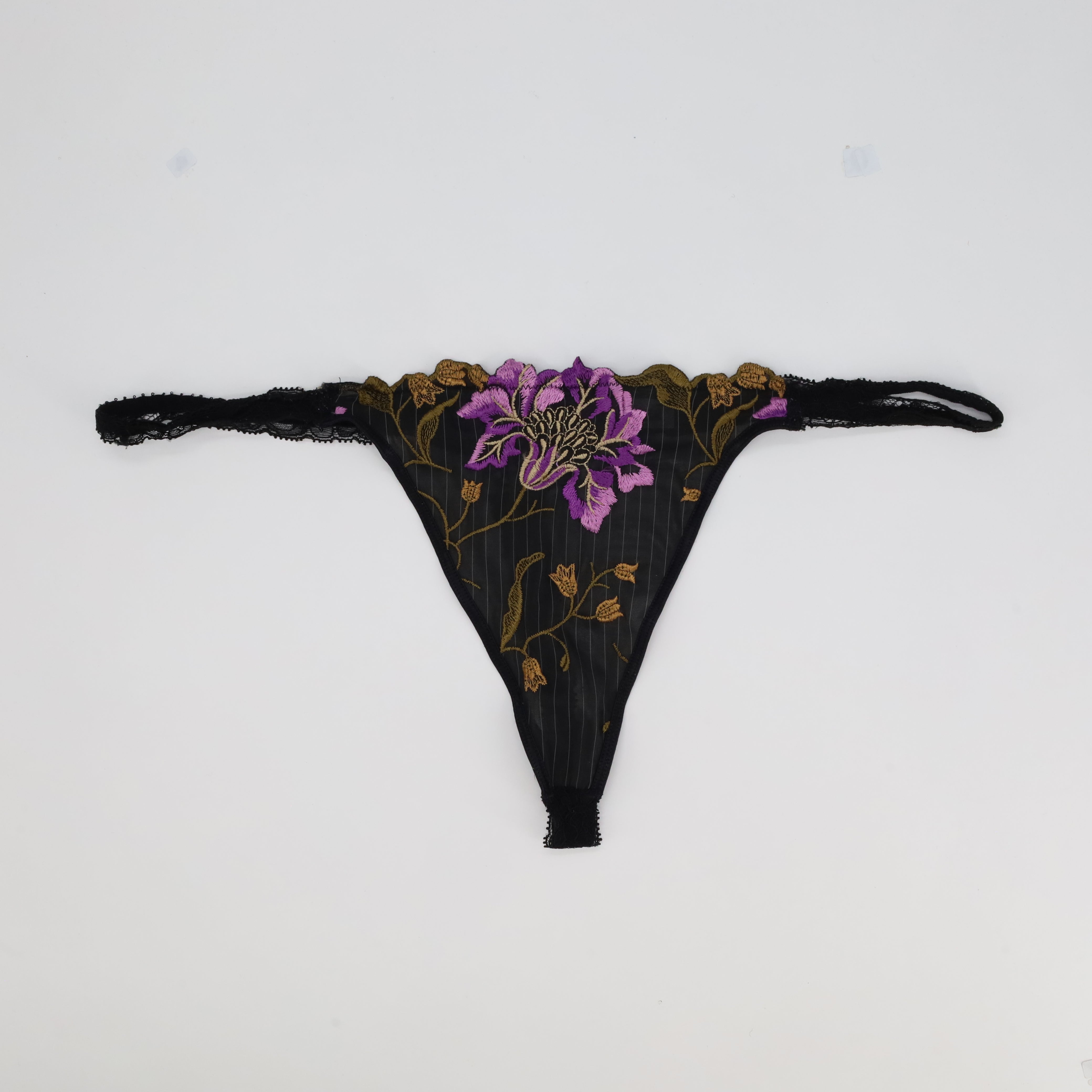 String Lise Charmel Noir