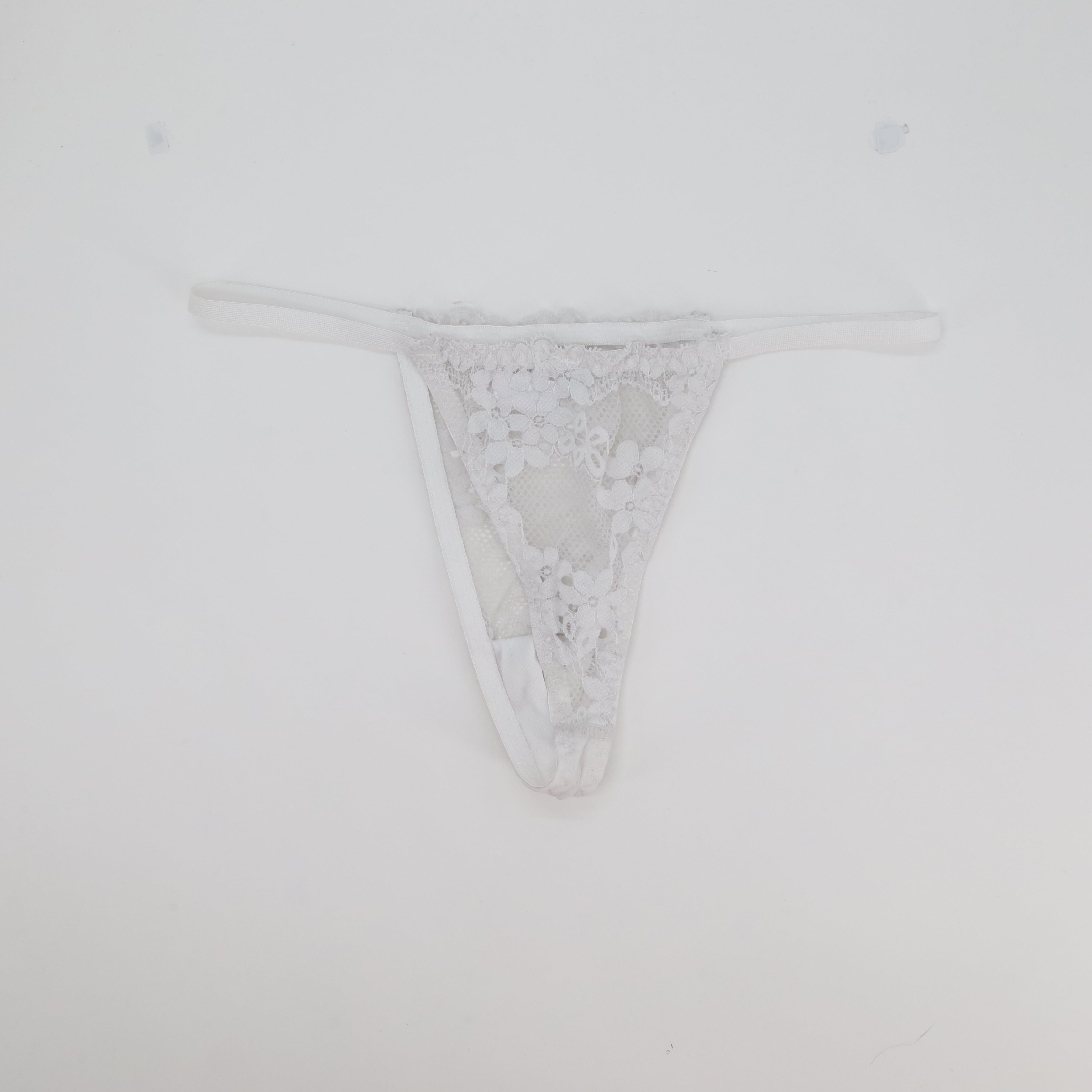 String Blanc