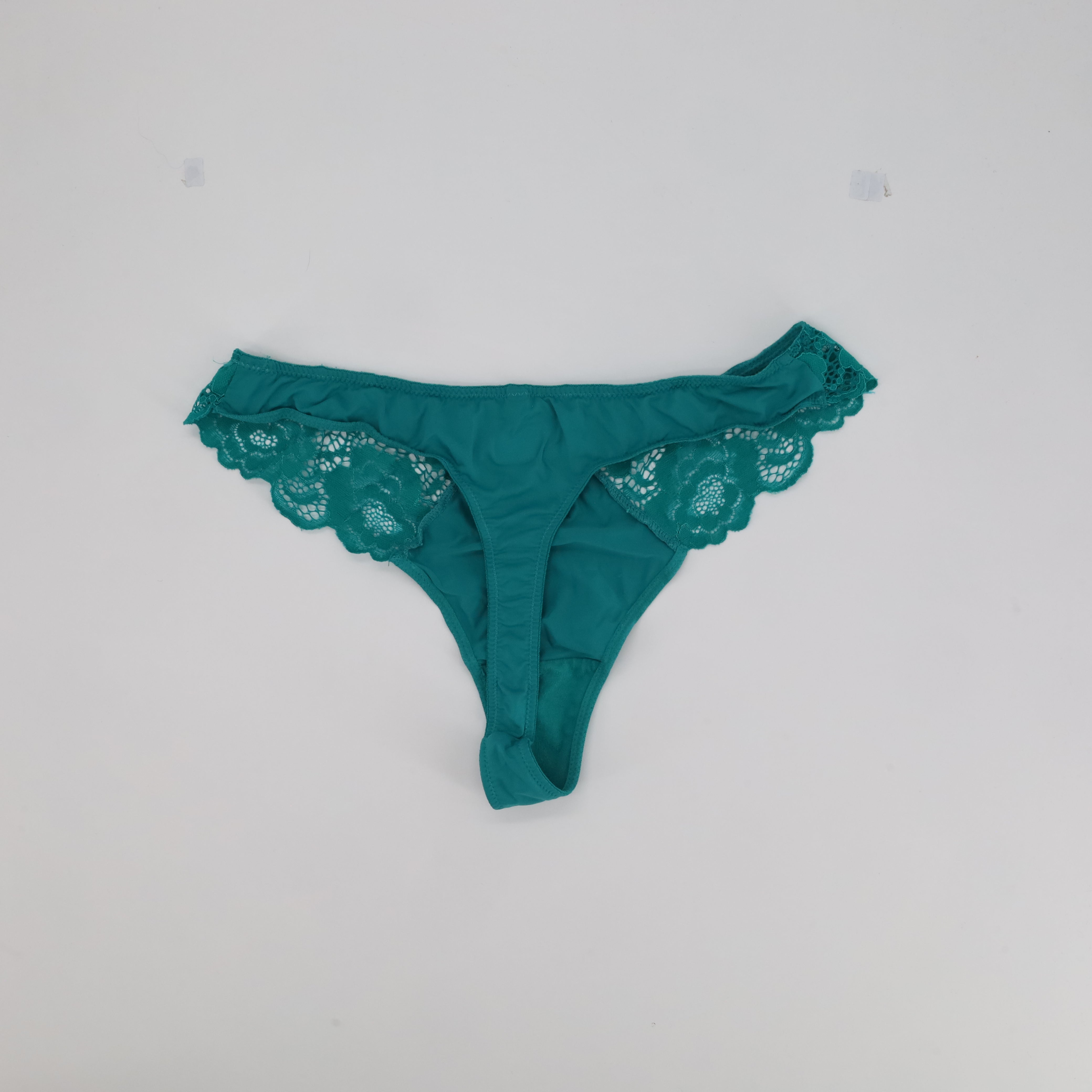Tanga RougeGorge Vert
