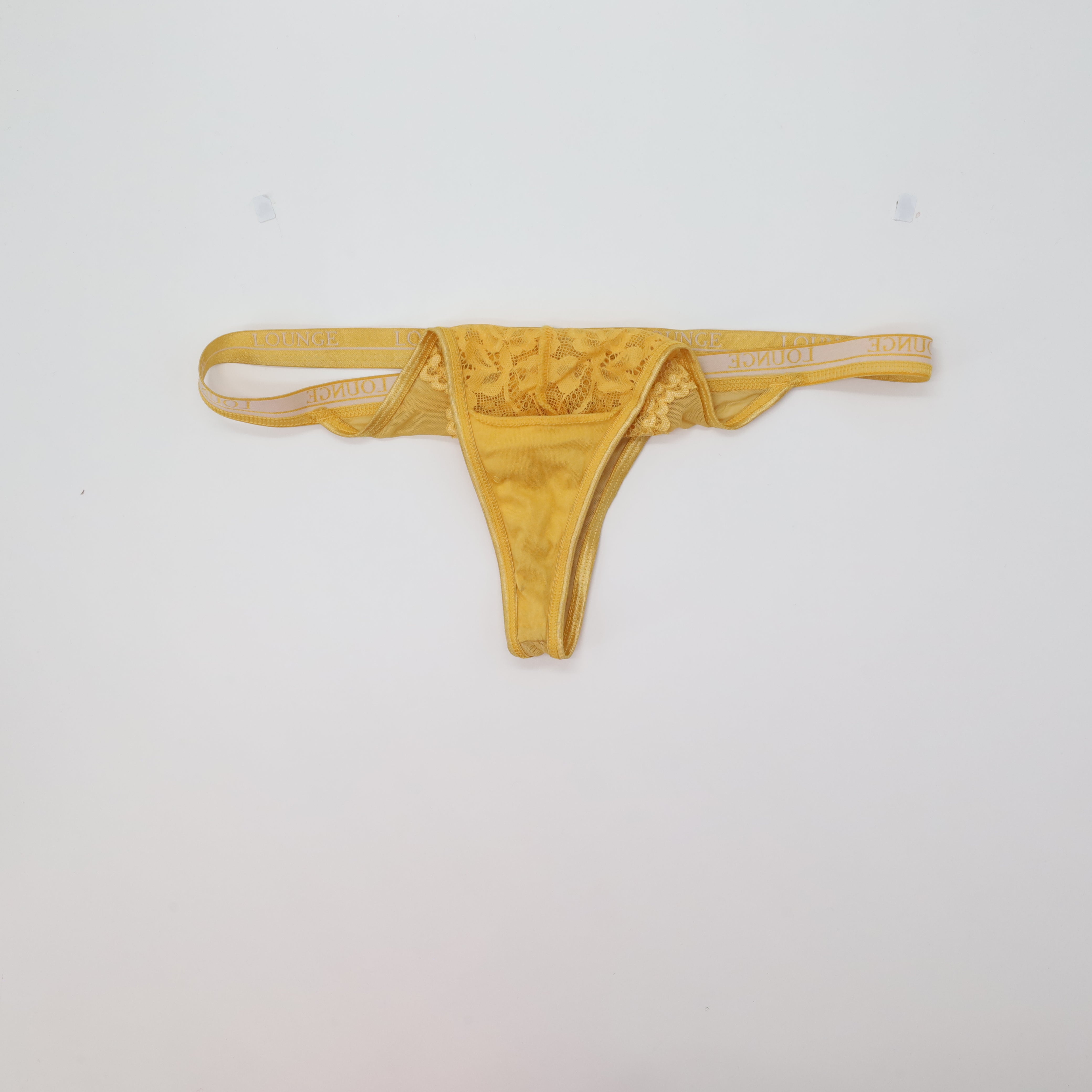 String Lounge Jaune